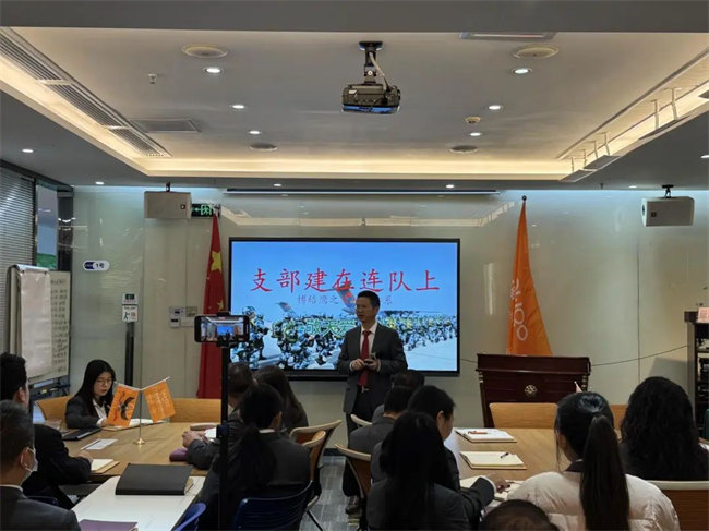 博皓賴董對&ldquo;支部建在連隊上---價值體系和組織體系&rdquo;進行宣講